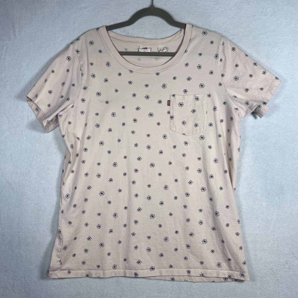 Levis Womens 1X‎ Pink Daisy Floral Print Pocket T-Shirt Short Sleeve Tee